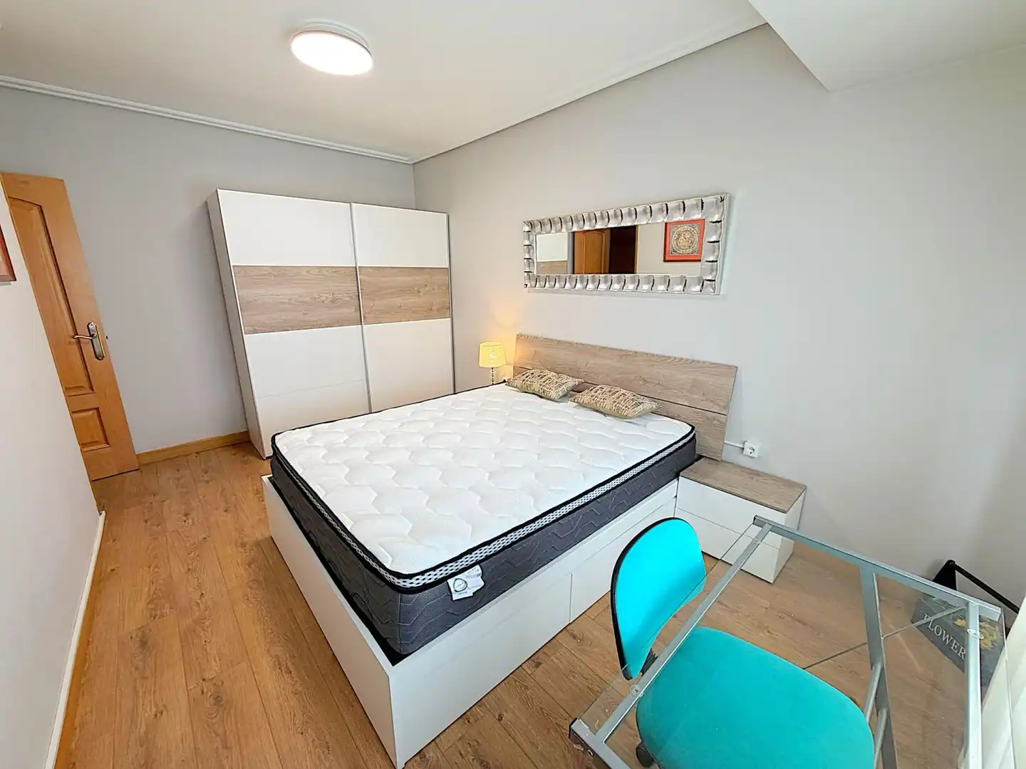 Bedroom of Flat for rent in Vitoria - Gasteiz  with Heating, Terrace and Furnished
