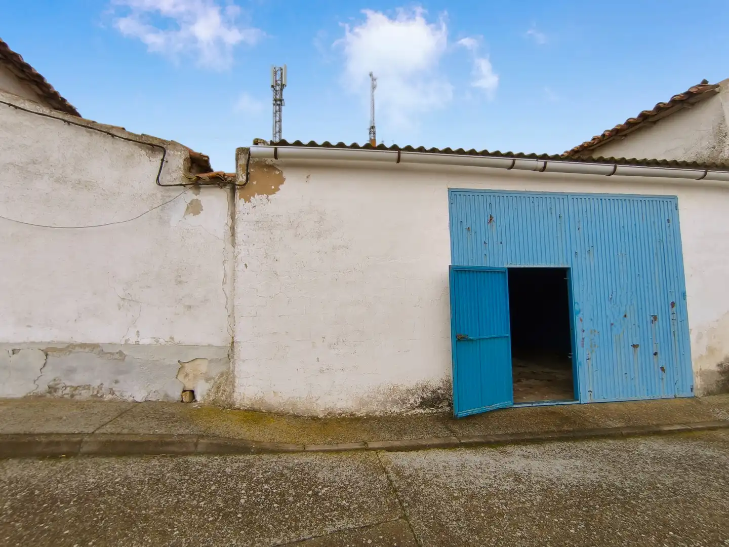 Vista exterior de Casa o chalet en venta en Santa Cecilia del Alcor con Calefacción, Jardín privado y Trastero