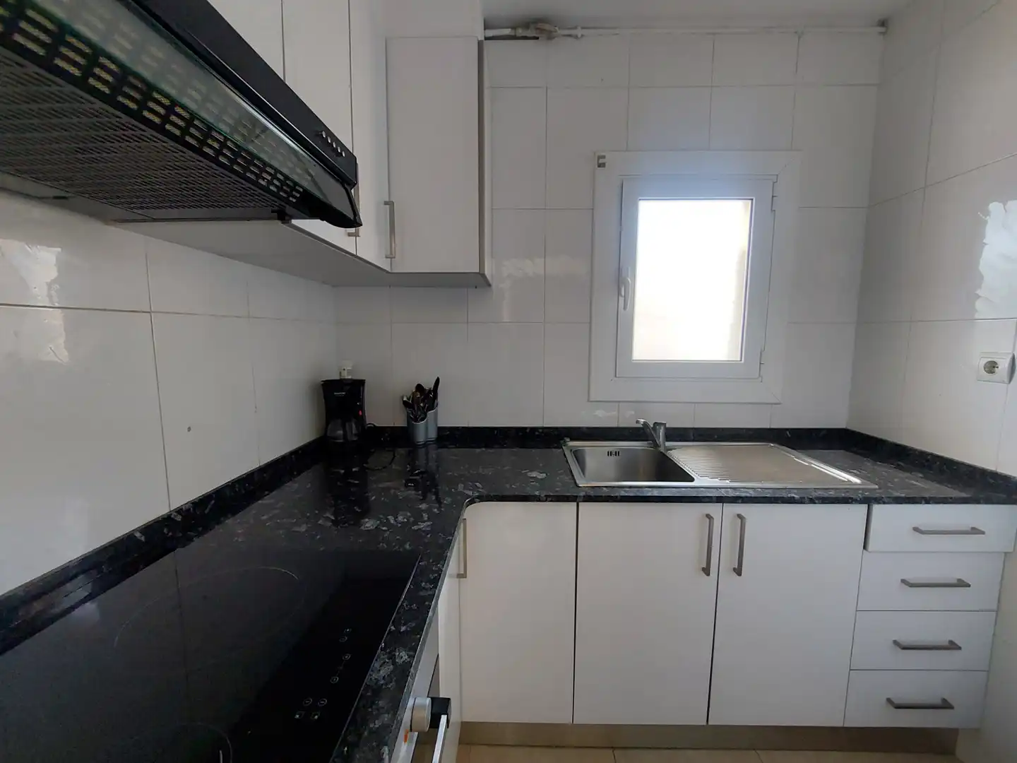 Appartement compact avec balcon à vendre à Carrer de Falset, imagen 9