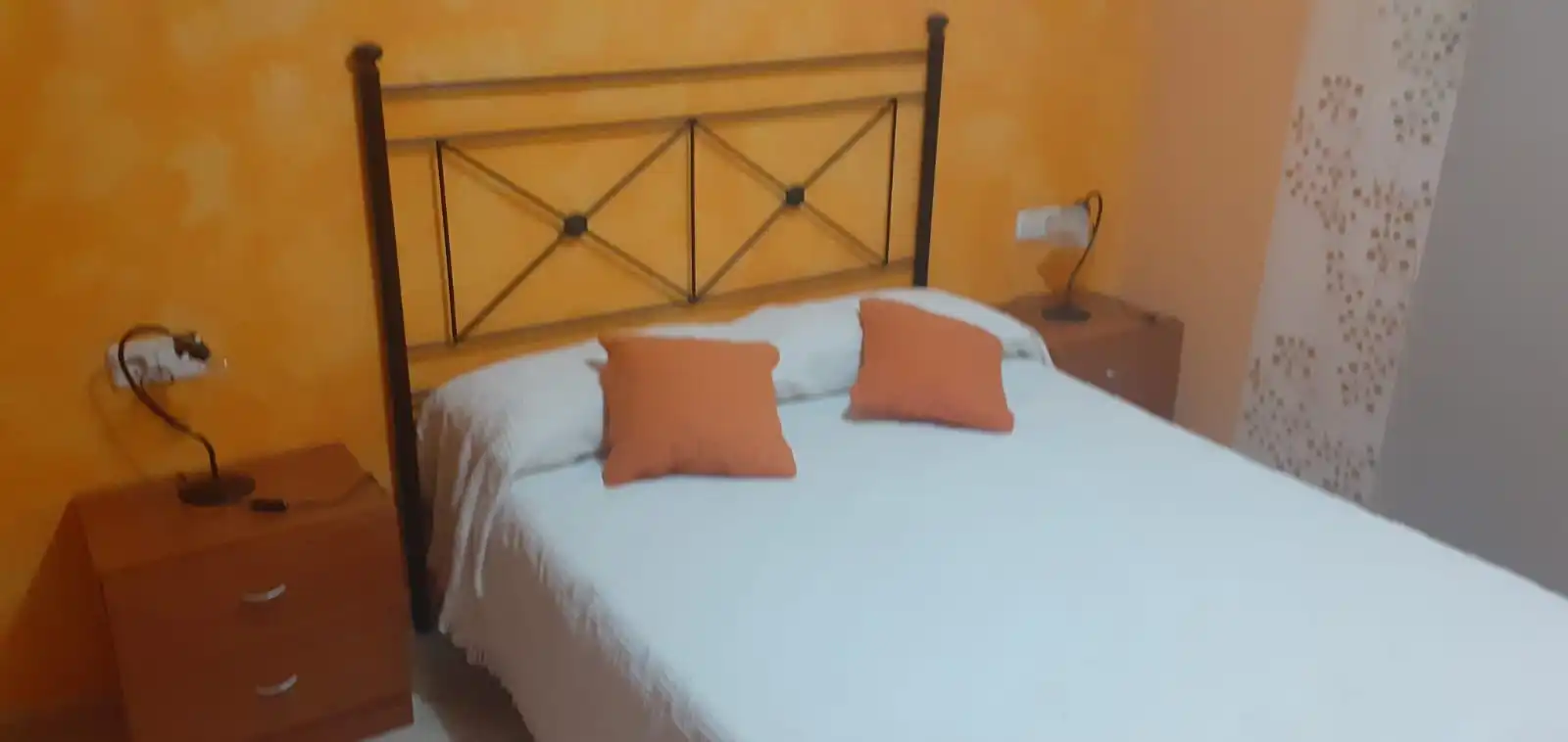 Habitación de Casa adosada de alquiler en Càlig con Jardín privado, Terraza y Amueblado