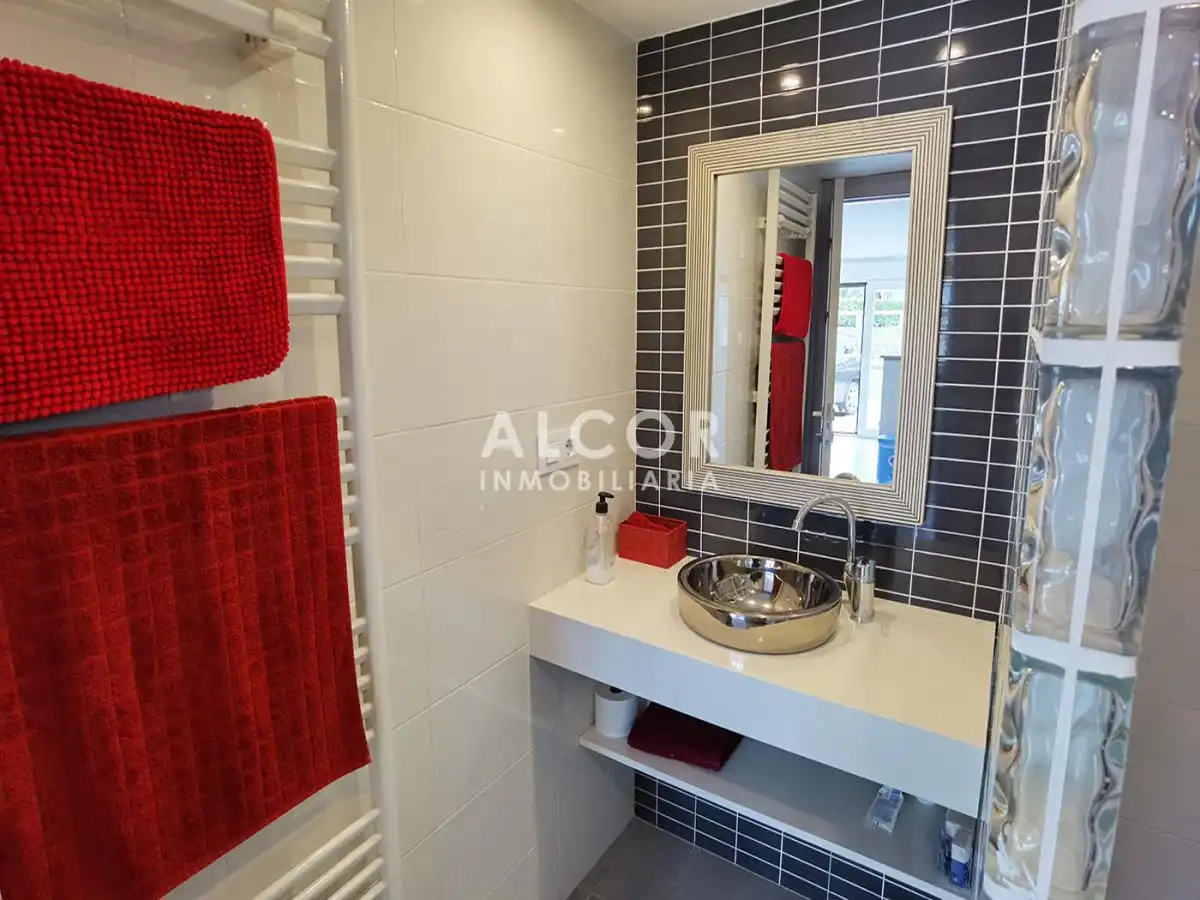 Bathroom of Houses for sale in Peñíscola / Peníscola  with Air Conditioner, Heating and Private garden