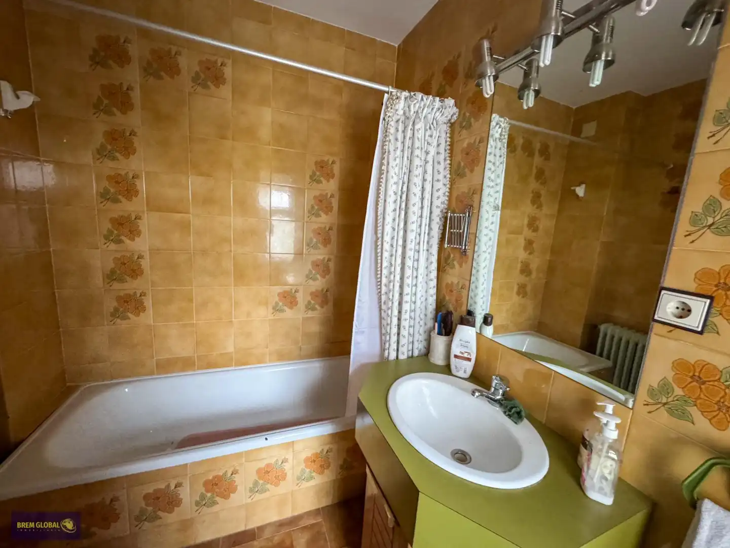 Bany de Casa o xalet en venda en Bustarviejo amb Calefacció, Jardí privat i Traster