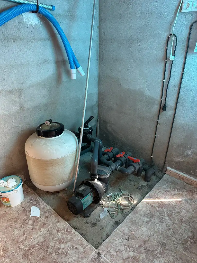 Schwimmbecken von Haus oder Chalet zum Verkauf in Medellín mit Klimaanlage