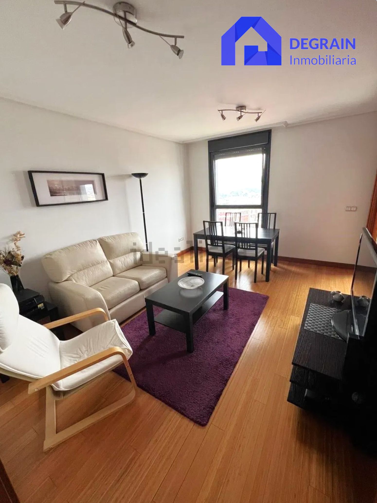 Living room of Flat for sale in Oviedo   with Heating, Private garden and Parquet flooring