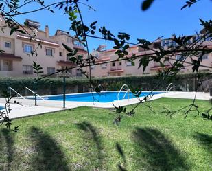 Piscina de Casa adosada en venda en Vélez-Málaga amb Aire condicionat, Calefacció i Terrassa