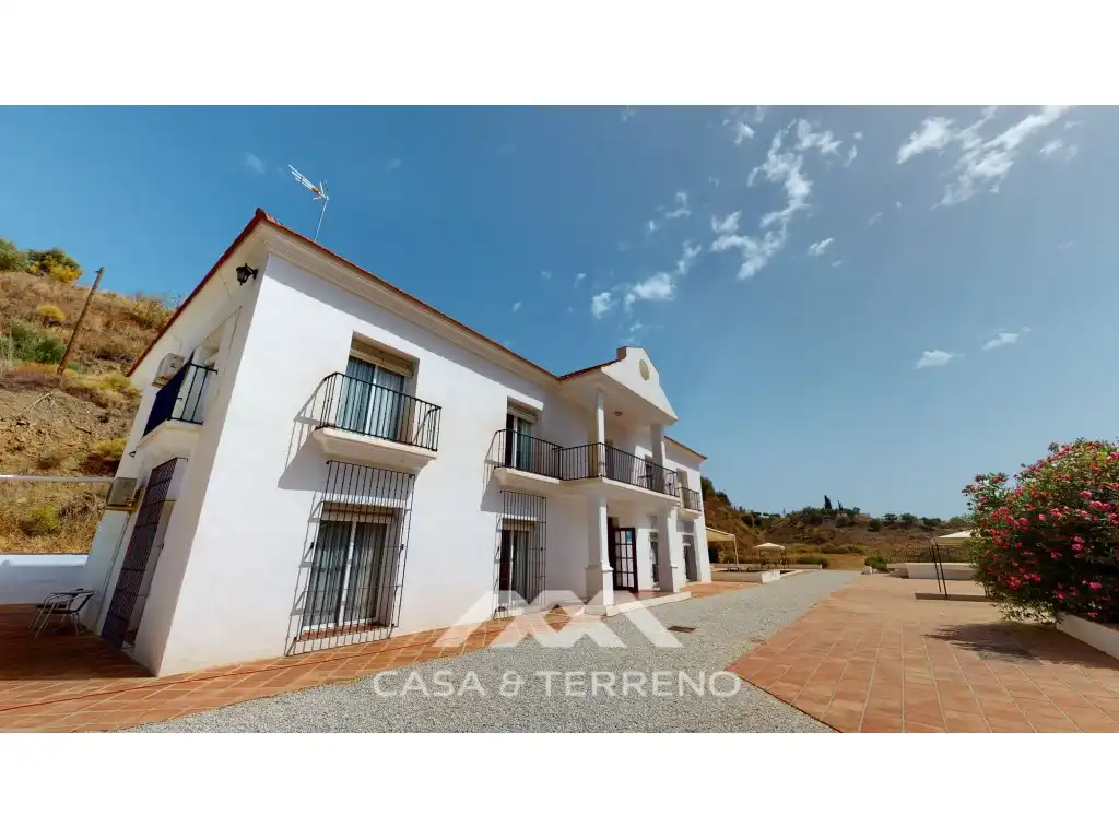 Vista exterior de Local en venta en Macharaviaya con Aire acondicionado