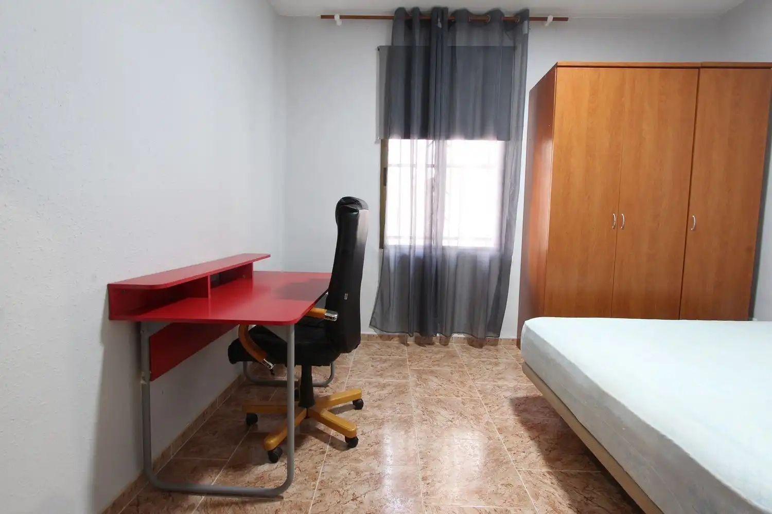 Flat for sale in Calle Cardenal Rodrigo de Castro, Ciudad Jardín