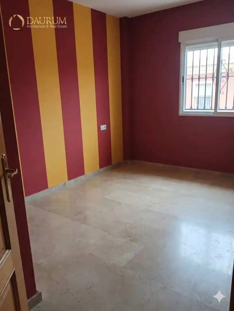 Dormitori de Dúplex en venda en Sevilla amb Aire condicionat, Calefacció i Terrassa