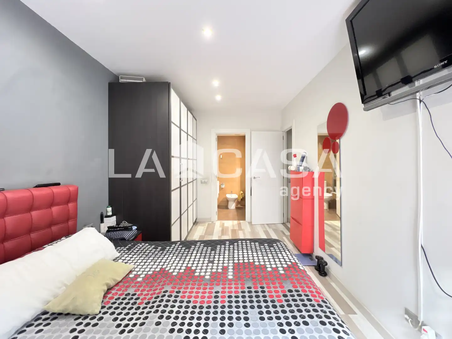 Habitación de Piso en venta en Badalona con Terraza y Balcón