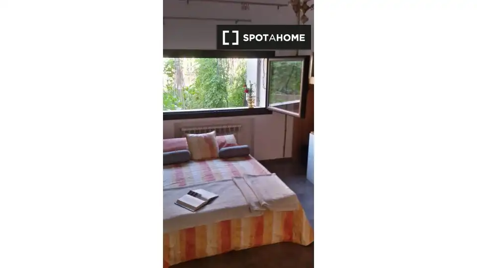 Habitación de Piso de alquiler en Sant Cugat del Vallès con Aire acondicionado, Calefacción y Amueblado