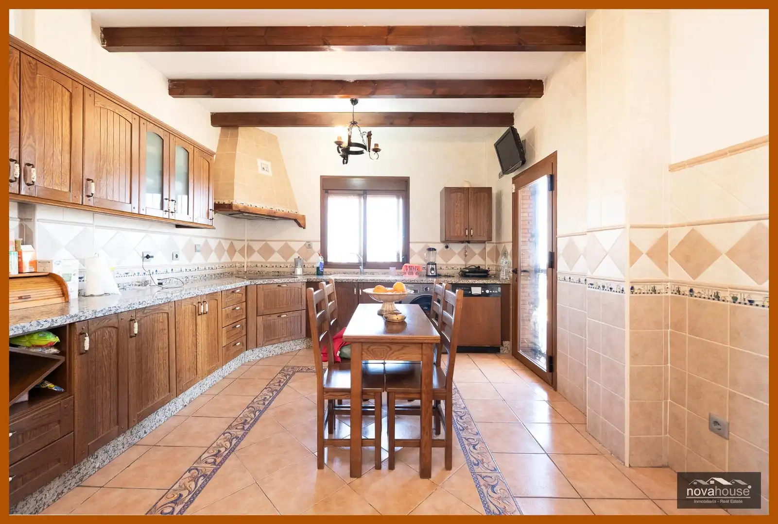 Cocina de Casa o chalet en venta en Rincón de la Victoria con Aire acondicionado, Calefacción y Jardín privado