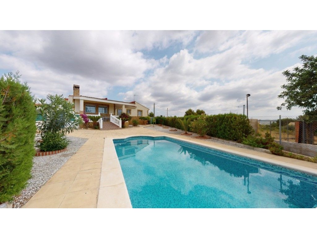 Piscina de Casa o chalet en venta en Real con Jardín privado, Terraza y Piscina