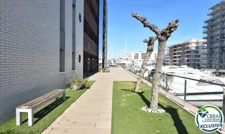 Apartament en venda en Roses amb Aire condicionat, Terrassa i Moblat