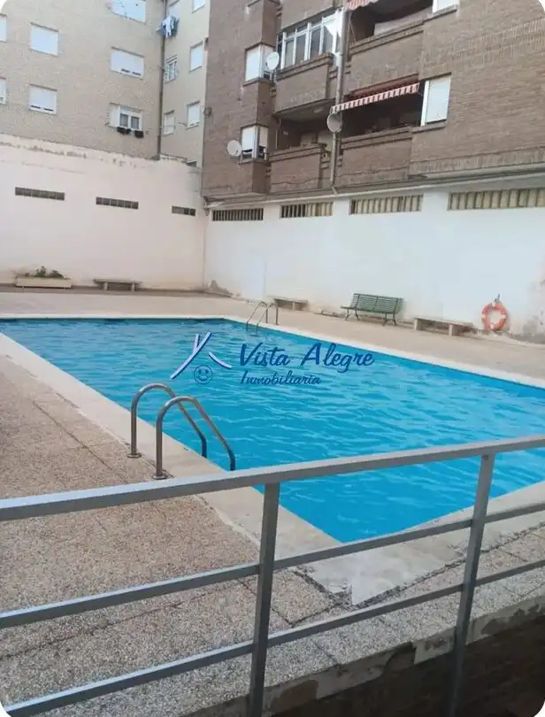 Swimming pool of Flat for sale in Haro, La Rioja