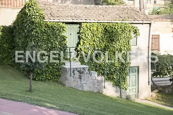 Vista exterior de Casa o xalet en venda en Ortigosa del Monte amb Calefacció, Jardí privat i Traster
