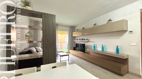APARTAMENTO CON LICENCIA TURÍSTICA, PISCINA Y A SOLO 300 METROS DE LA PLAYA EN SANTA SUSANNA