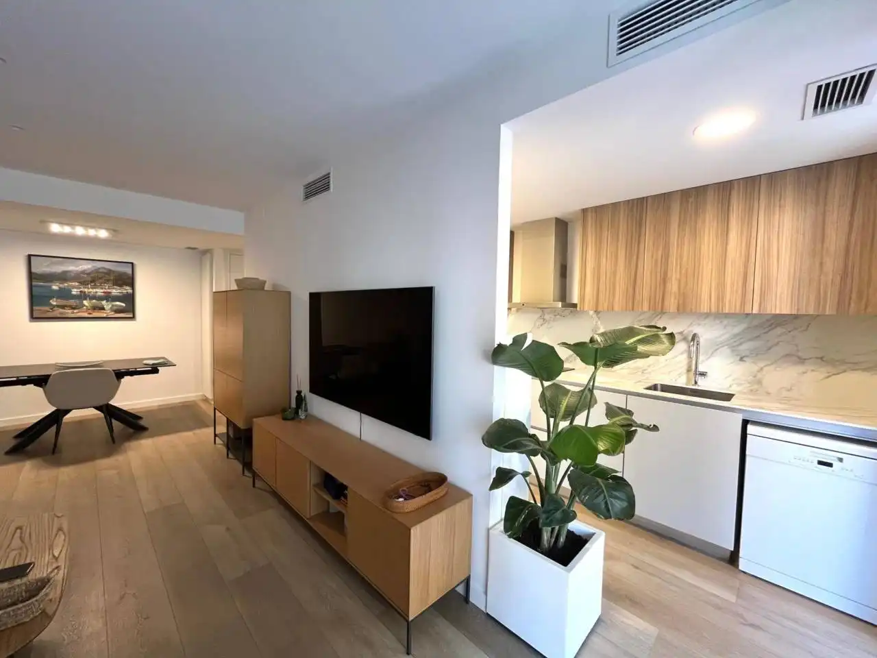 Sala d'estar de Pis en venda en Girona amb Aire condicionat, Terrassa i Traster