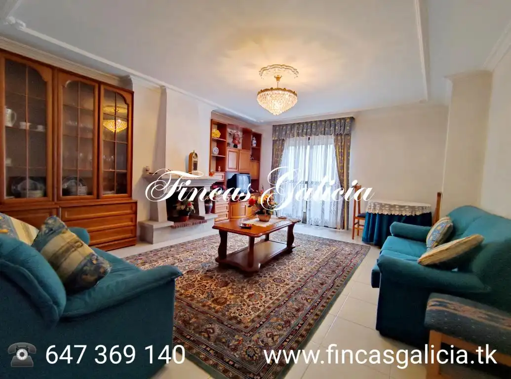 Sala de estar de Piso en venta en Verín con Amueblado y Balcón