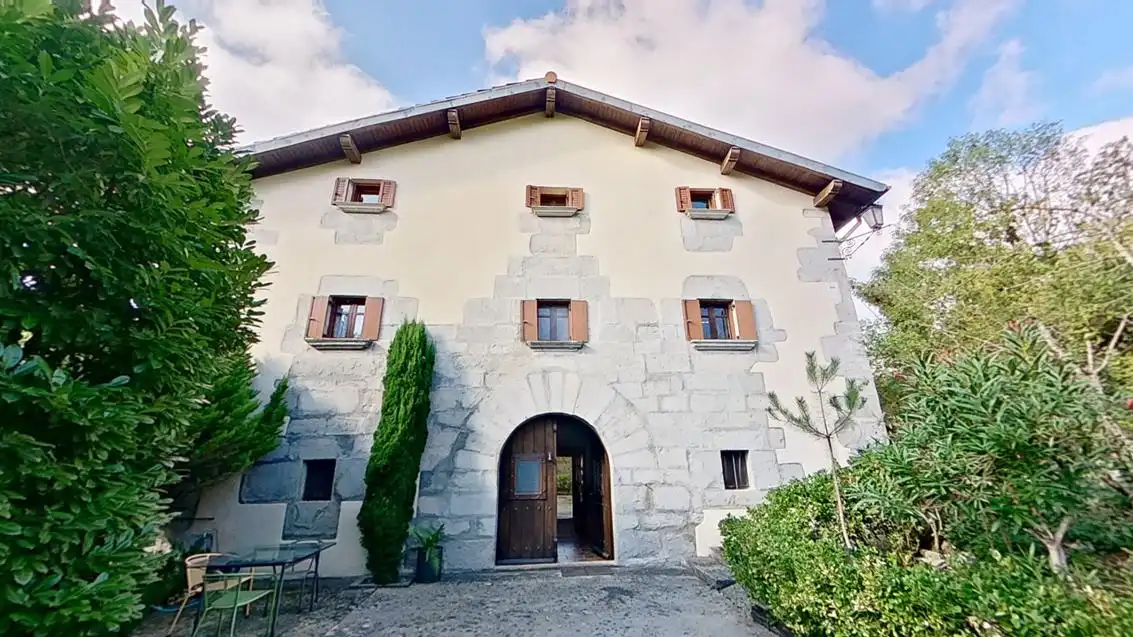 Exterior view of Houses for sale in Arakil  with Private garden, Terrace and Furnished