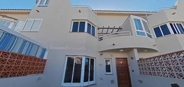 Casa adosada en Venta en Calle clavelina  en Corralejo