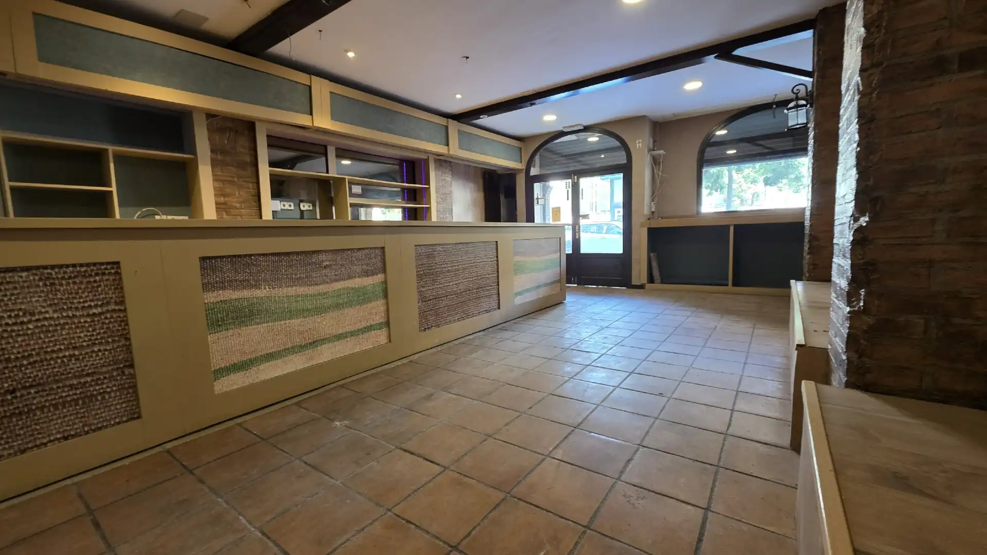 Local en venta en Valencia con Aire acondicionado y Terraza