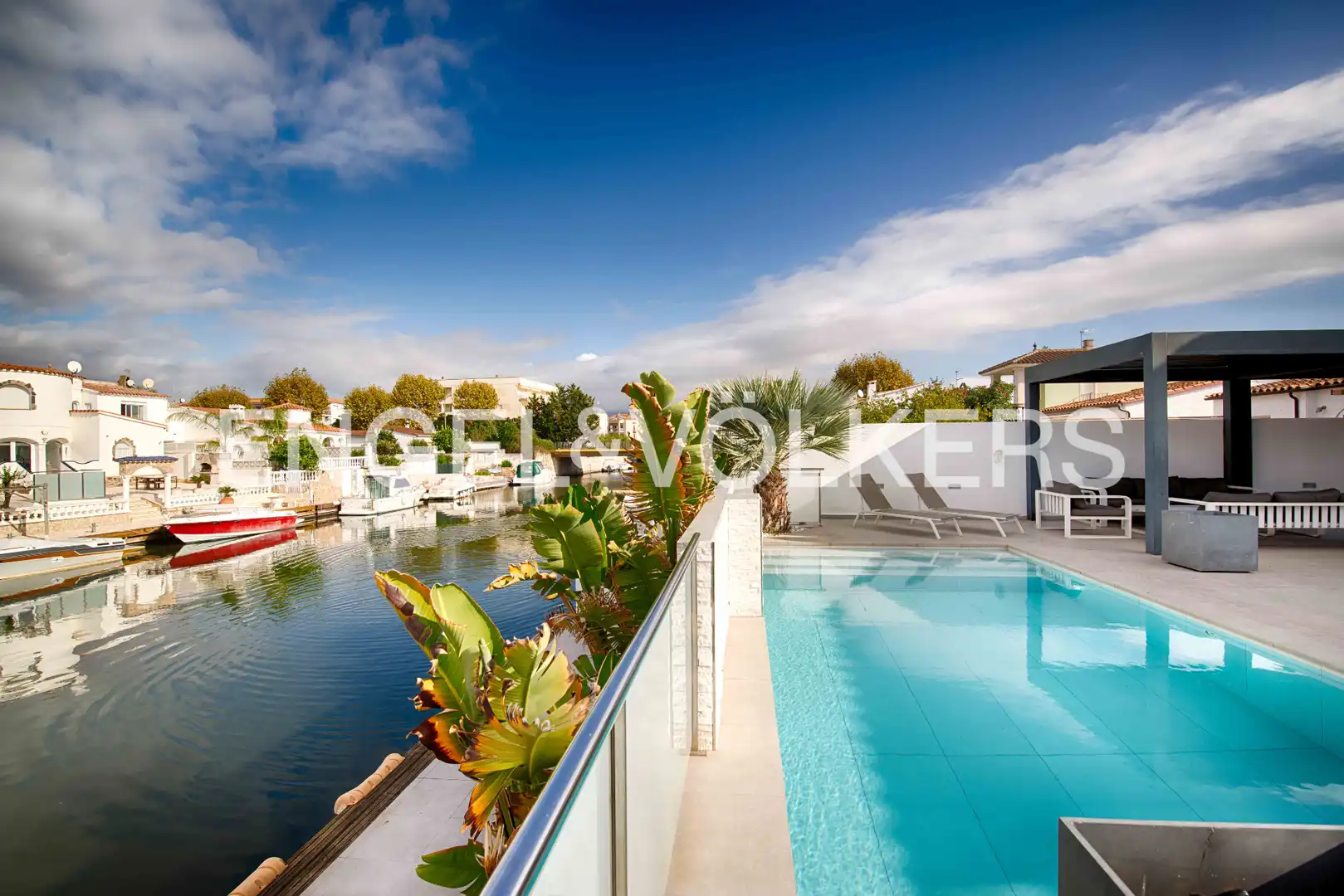 Villa con piscina in vendita a Carrer Francolí, imagen 4
