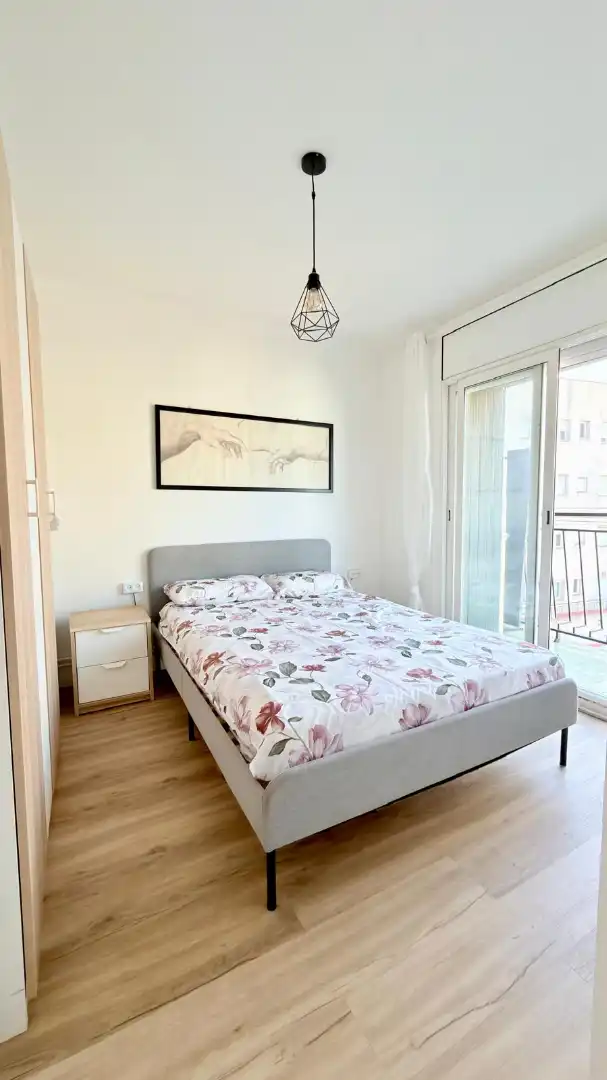 Dormitori de Àtic de lloguer en Barcelona amb Aire condicionat, Calefacció i Parquet