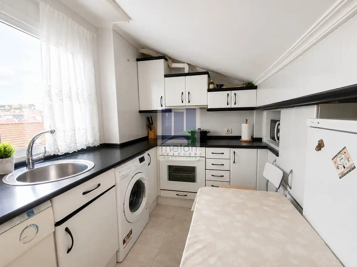 Cocina de Piso en venta en Burgos con Trastero