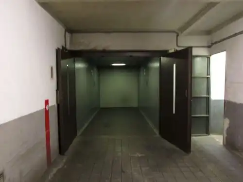 Garage for sale in Madrid