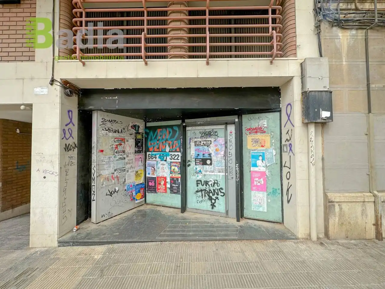 Local comercial en venda a Calle Maragall 17
