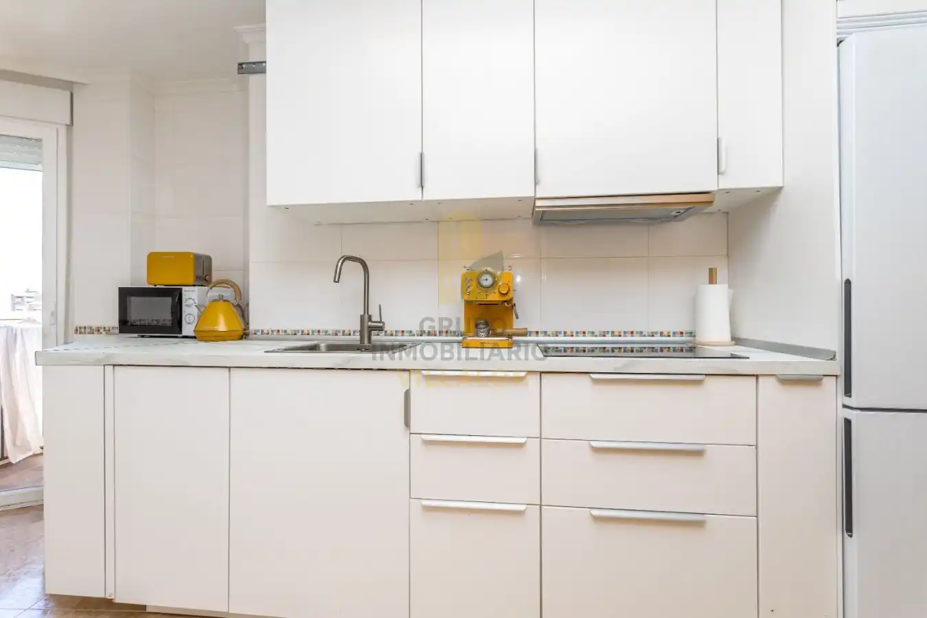 Cocina de Piso en venta en Valencia de Don Juan con Calefacción, Parquet y Terraza