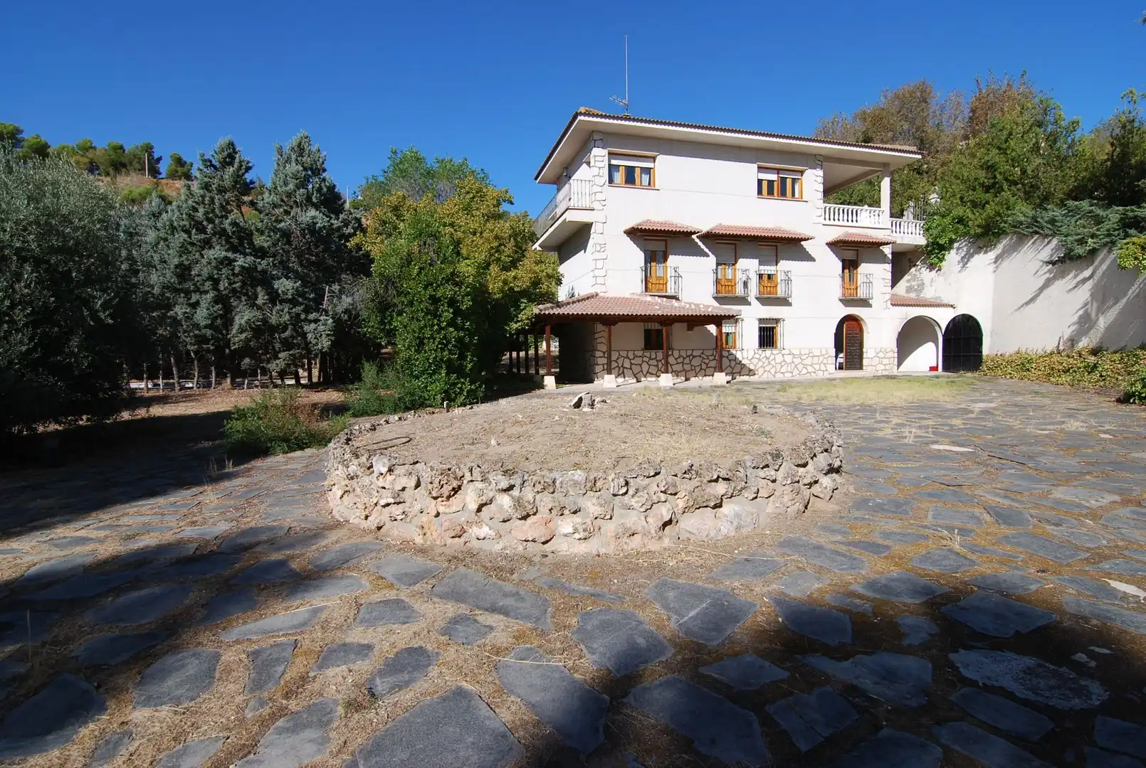 Exterior view of Houses for sale in Chinchón  with Air Conditioner and Heating