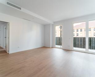 Living room of Flat to rent in L'Hospitalet de Llobregat  with Terrace, Oven and Washing machine