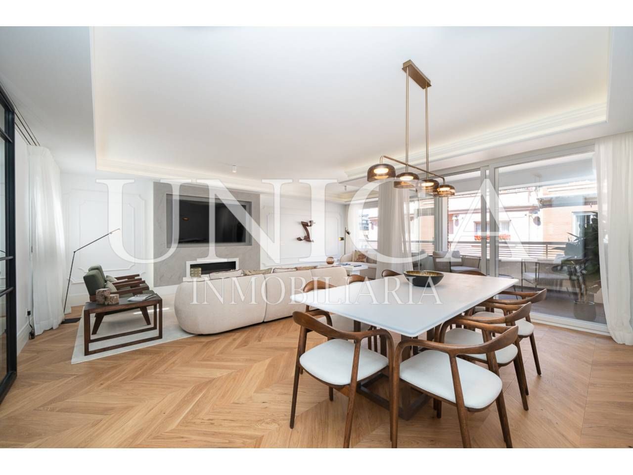 Living room of Flat for sale in  Madrid Capital  with Air Conditioner, Terrace and Storage room