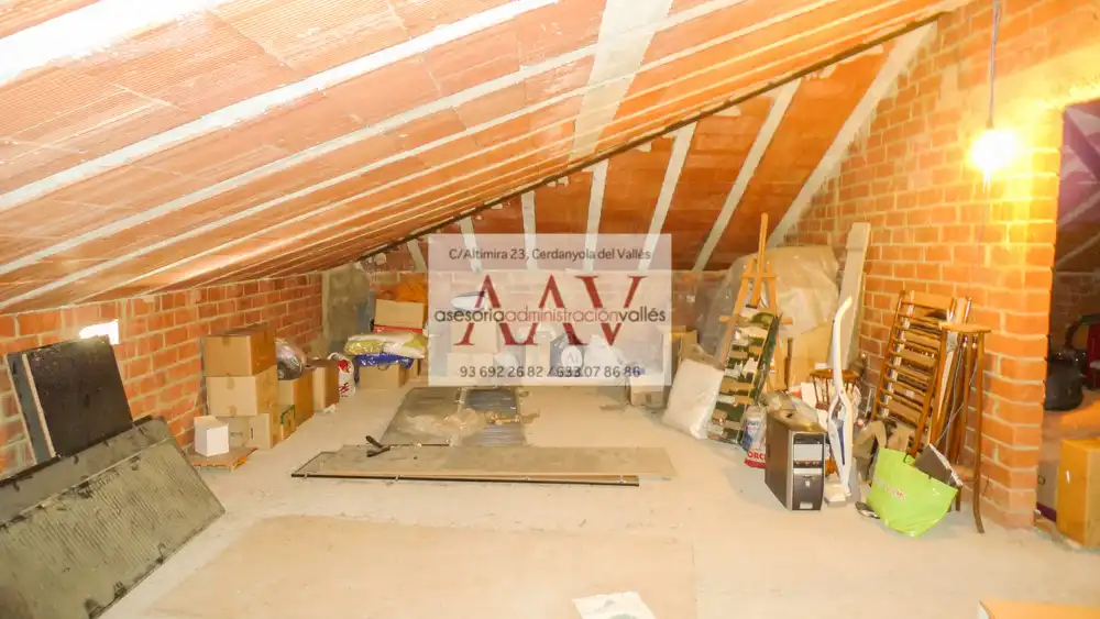 Casa o xalet en venda en Cerdanyola del Vallès amb Aire condicionat, Calefacció i Jardí privat