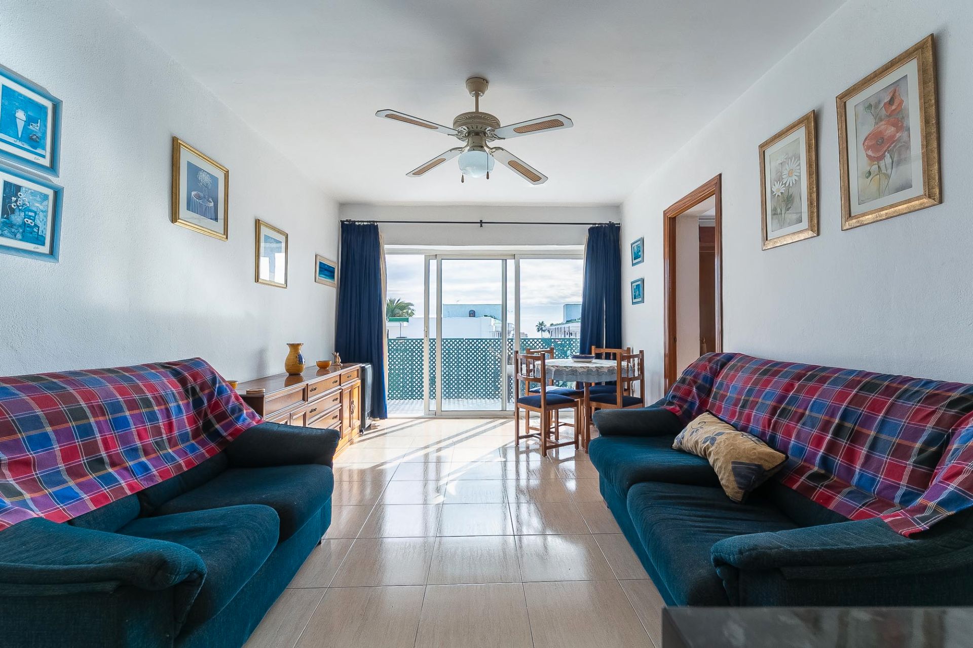 Living room of Flat to rent in Benalmádena  with Air Conditioner, Terrace and Furnished