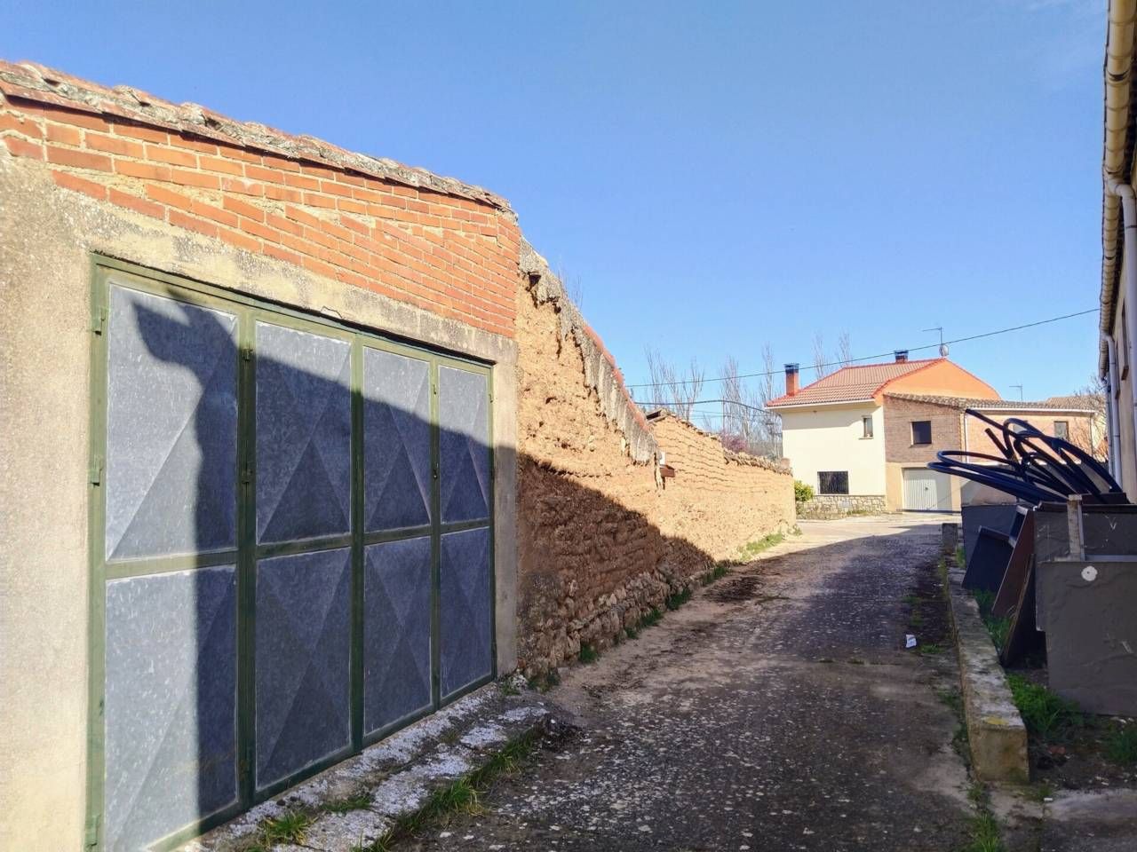 Vista exterior de Finca rústica en venda en Villasandino amb Jardí privat