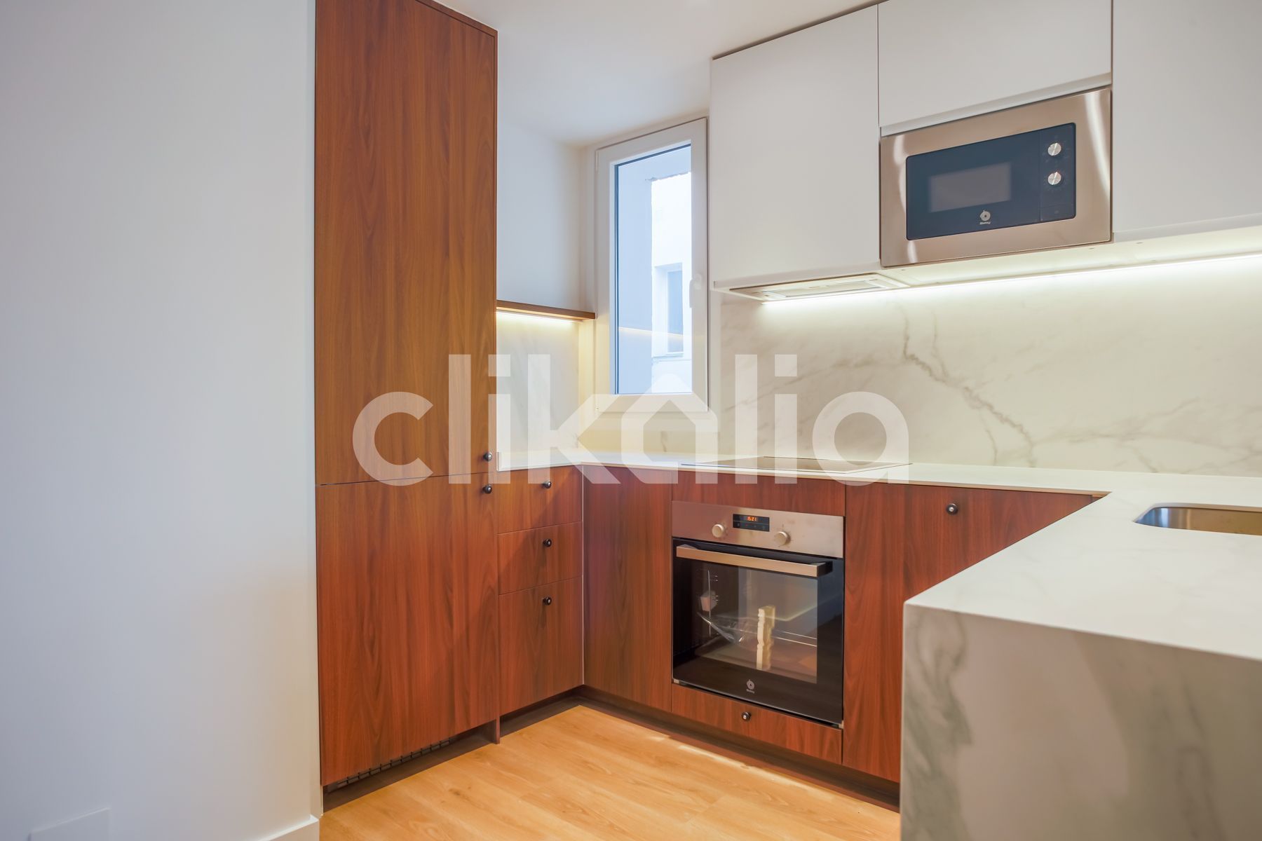 Kitchen of Flat for sale in  Madrid Capital  with Air Conditioner and Heating