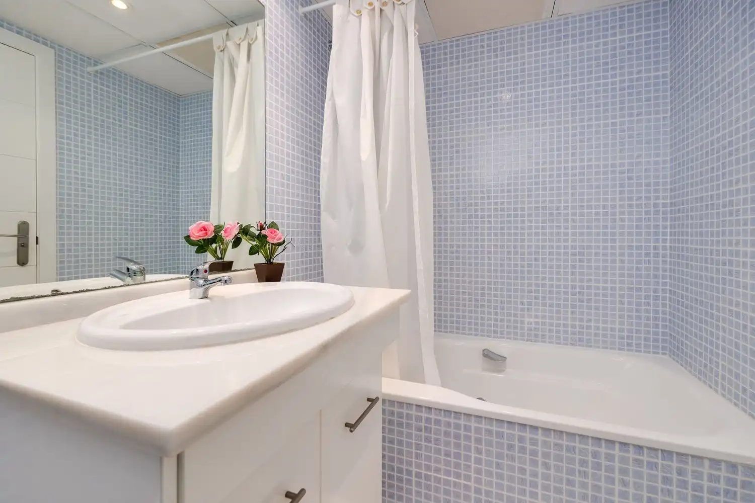 Baño de Piso en venta en Orihuela con Aire acondicionado, Calefacción y Amueblado