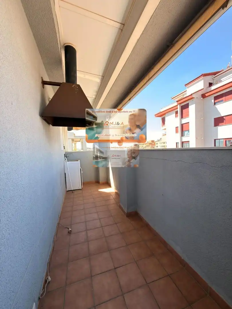 Terraza de Dúplex en venta en Castellón de la Plana / Castelló de la Plana con Calefacción, Parquet y Terraza