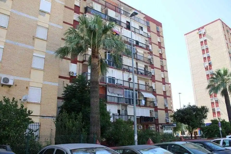 Vista exterior de Piso en venta en Castilleja de la Cuesta