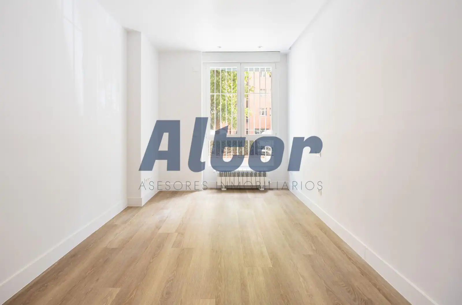 Bedroom of Flat for sale in Madrid  with Air Conditioner and Heating