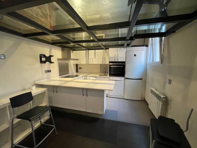 Piso en Alquiler en Calle de Luis Villa en Goya