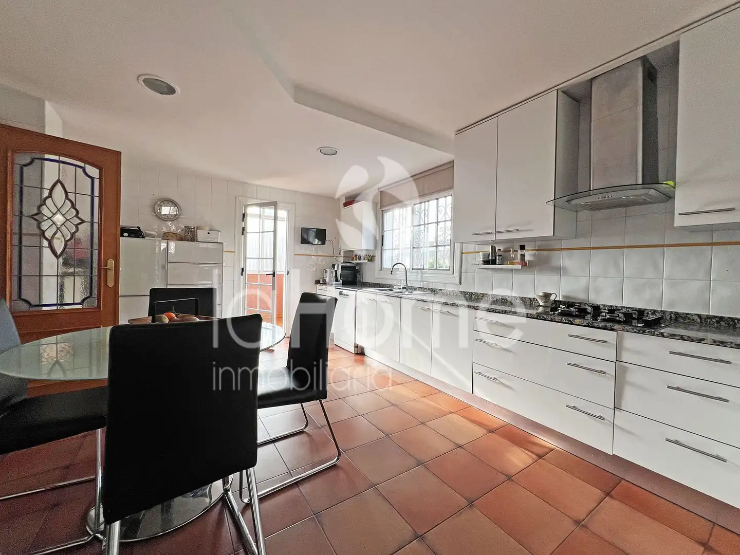 Cocina de Casa o chalet en venta en Paterna con Aire acondicionado, Calefacción y Jardín privado
