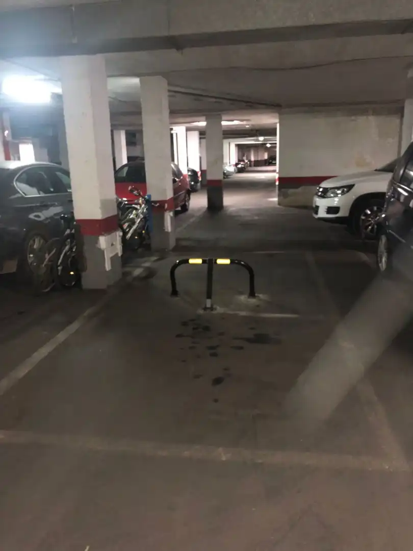 Einzelparkplatz zum Verkauf in Calle de Julián Rabanedo 38, imagen 2