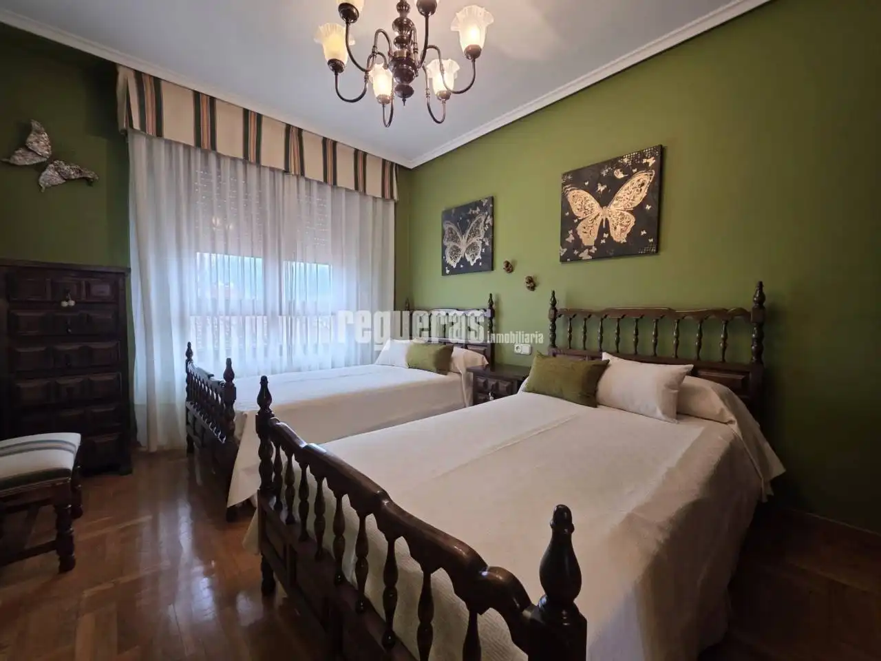 Schlafzimmer von Wohnung zur Miete in Centro