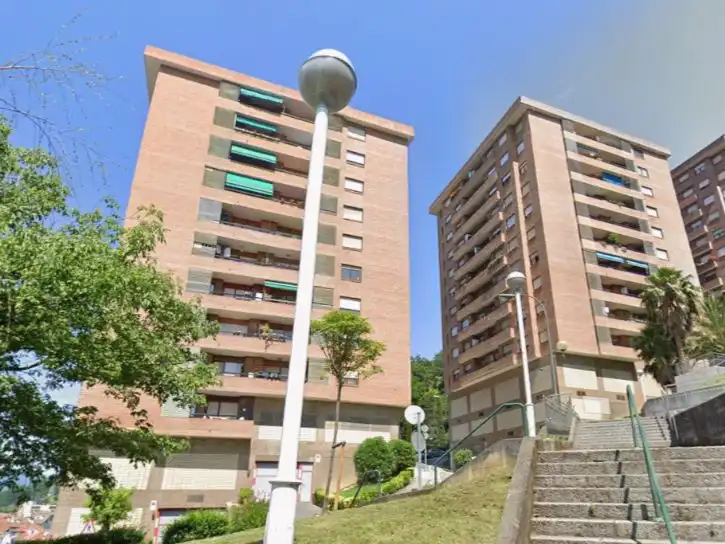 Exterior view of Garage for rent in Bilbao 