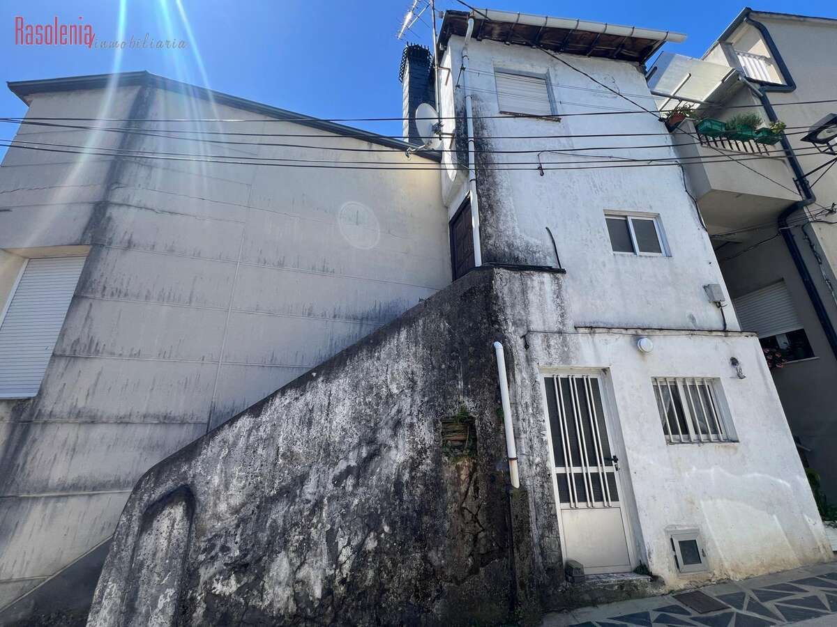 Exterior view of Flat for sale in Quiroga  with Heating and Storage room