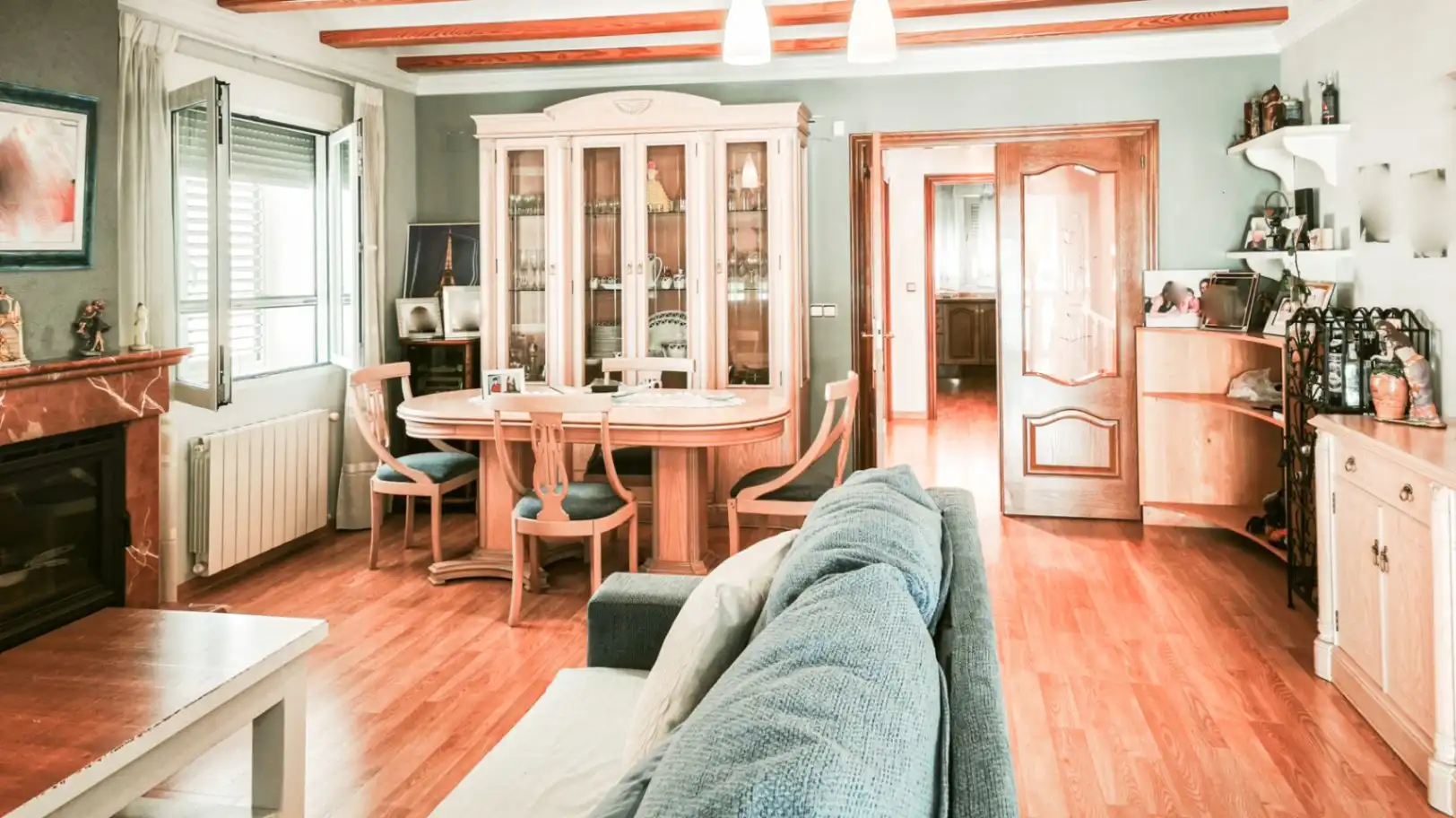 Wohnzimmer von Haus oder Chalet zum Verkauf in Oliva mit Klimaanlage, Heizung und Terrasse