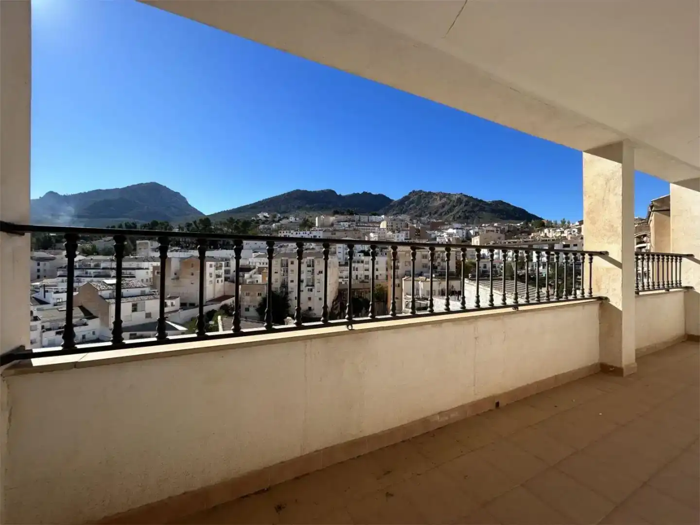 Vista exterior de Casa adosada en venta en Quesada con Trastero